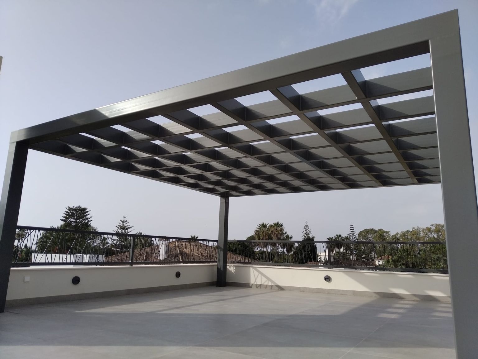 Structures and roofing