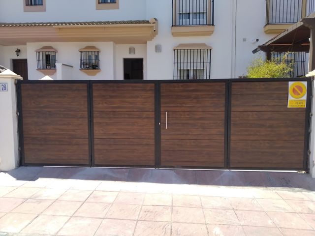 Door or gate made by Cerrajería La Juzcareña