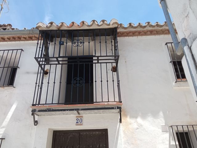 Work carried out by Cerrajería La Juzcareña