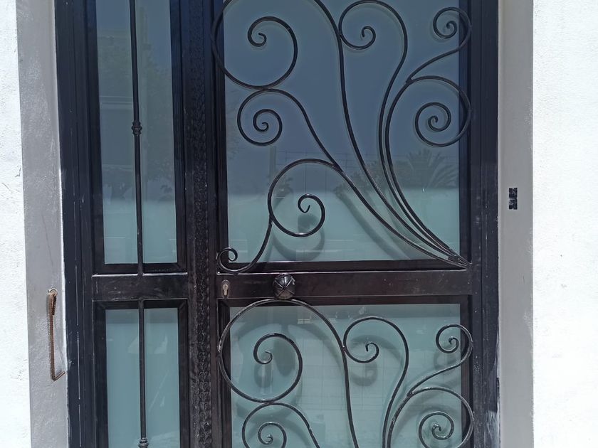 Iron and wrought-iron work by Cerrajería La Juzcareña